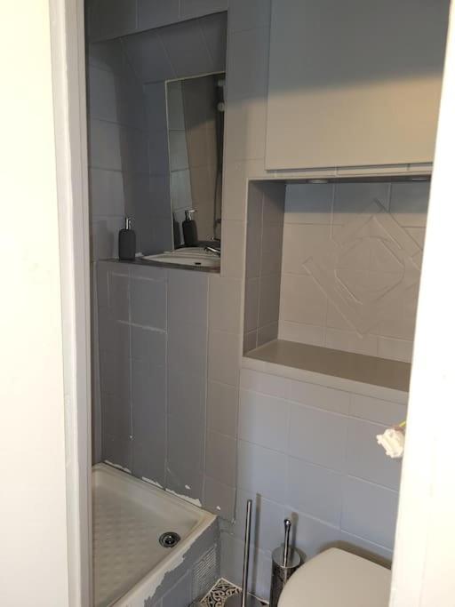 מרסיי Fully Equipped Apartment 2 To 4 Beds מראה חיצוני תמונה